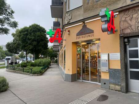 Rotunden-Apotheke-Wien-5279.JPG Rotunden-Apotheke-Wien-5279.JPG